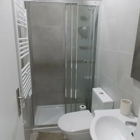 Calmo, Seguro E Confortavel No Centro De *