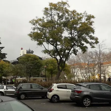 Calmo, Seguro E Confortavel No Centro De Lisbon