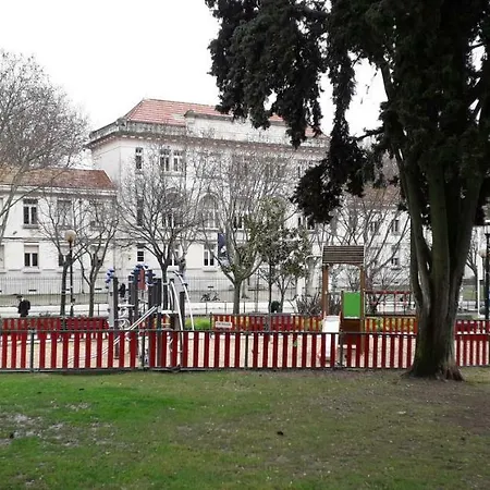 Calmo, Seguro E Confortavel No Centro De Apartment Lisbon